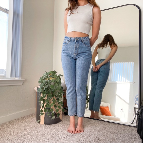 SHEIN High Rise Cropped Mom Jeans - Picture 6 of 6